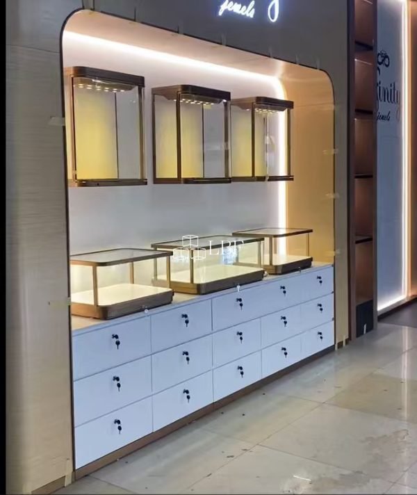 Vitrine murale pour bijoux