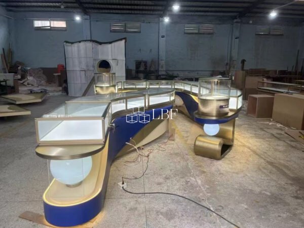 Curved Luxury Jewelry Display Case