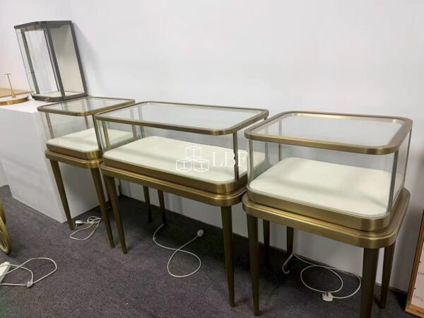 Espositore impilabile per gioielli di lusso e di alta gamma