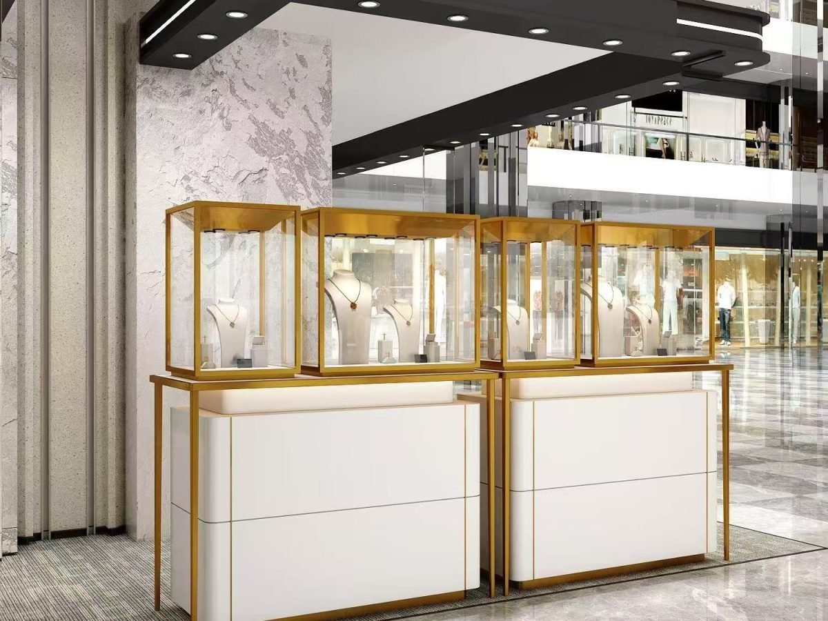 Présentoir à bijoux de boutique