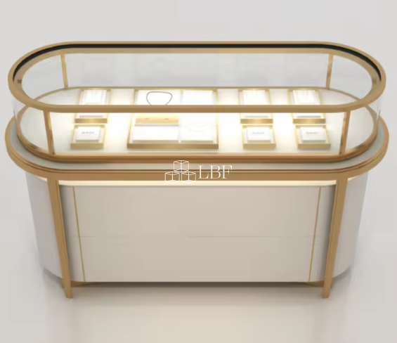 Vitrine à bijoux dorée